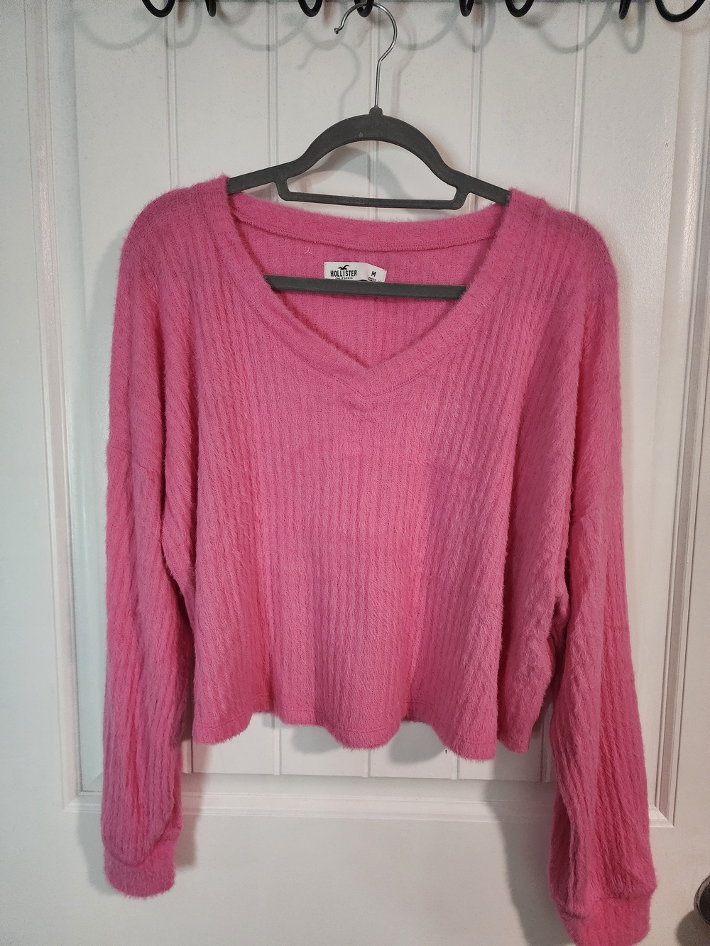 Hollister Cozy Bubblegum Pink V-Neck Sweater